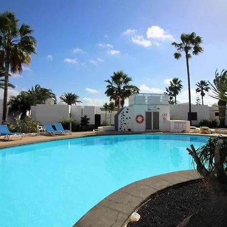 Casa De Mas En Playa Bastián Costa Teguise