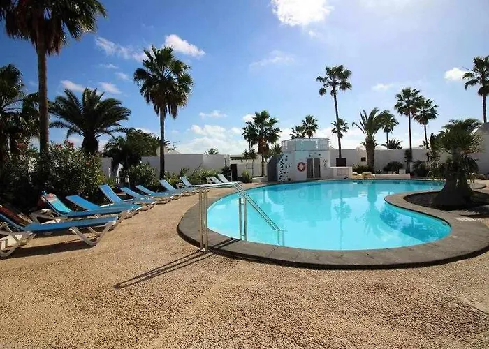 Casa De Mas En Playa Bastian