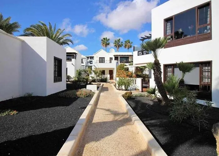 Casa De Mas En Playa Bastian