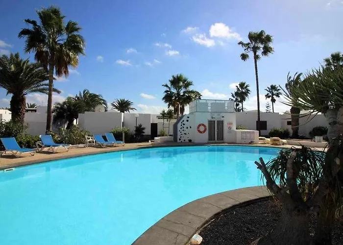 Casa De Mas En Playa Bastian Costa Teguise