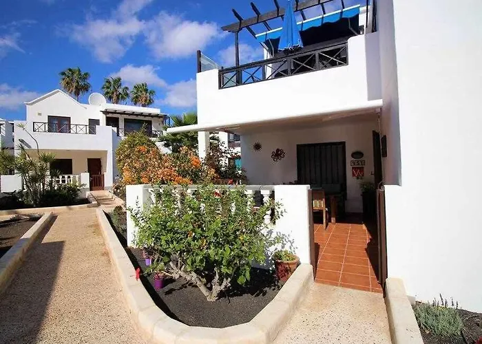 Casa De Mas En Playa Bastian *